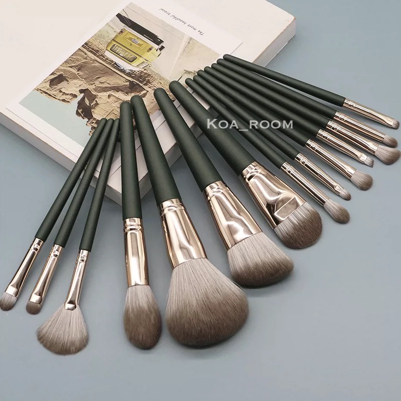 Makeup Brushes ( Set Kuas Makeup ) 14pcs termasuk brush case!!!