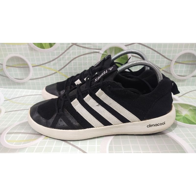 sepatu second Adidas 41