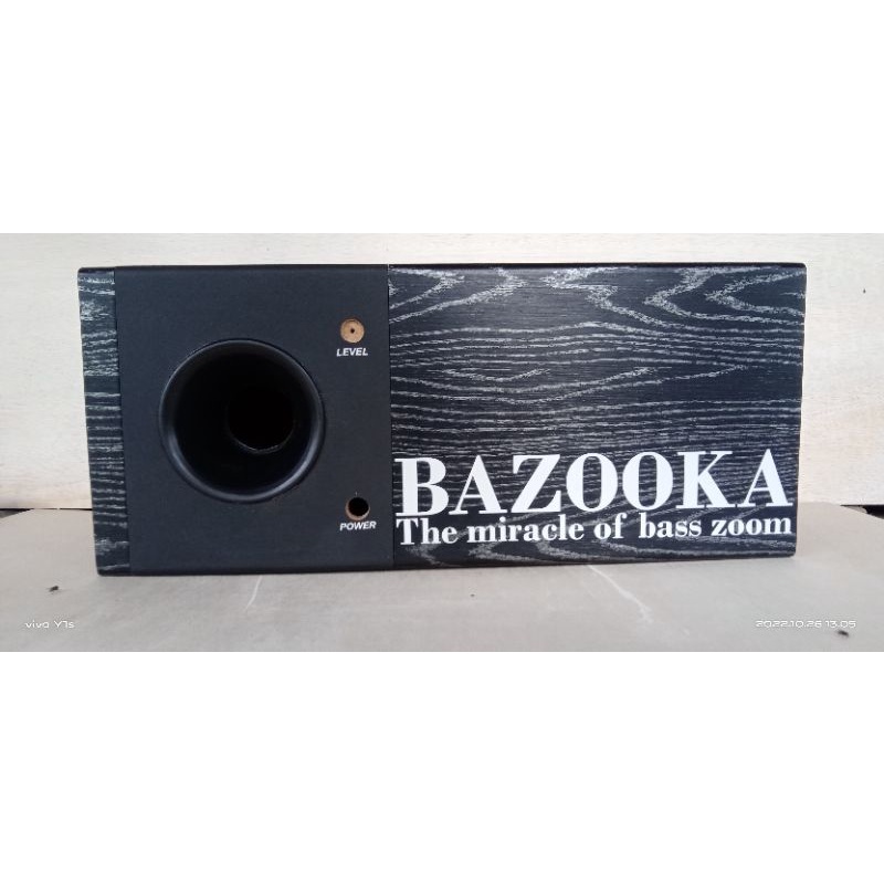 Box Bazooka 8 Inch Rebah
