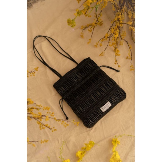 EUNOIA KWANI CRINKLE SHOLDER BAG 100% NEW SIAP KIRIM