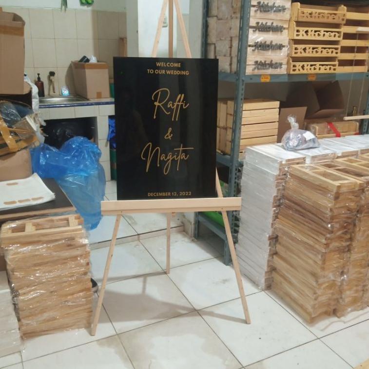 

Q(84✓) STANDING KAYU JATI BLANDA 120x60/ EASEL LUKIS TRIPOD/ PENYANGGA AKRILIK WOODEN bisa cod