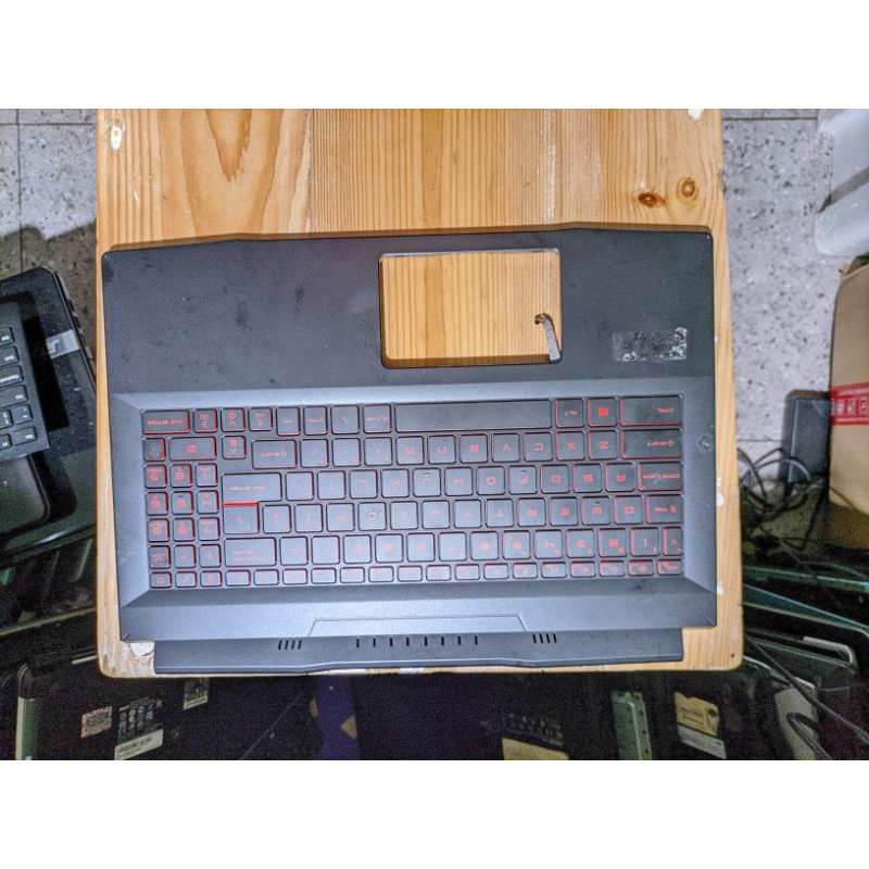 frame + keyboard Laptop MSI BRAVO 15 B5DD-046ID Normal