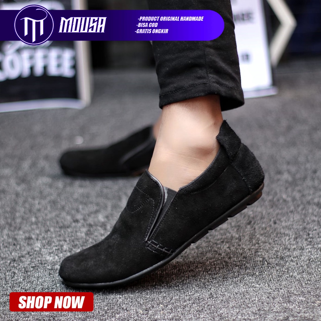 Sepatu Casual Slip On Pantofel Kulit Suede Kerja Pria Hitam Mousa Seya