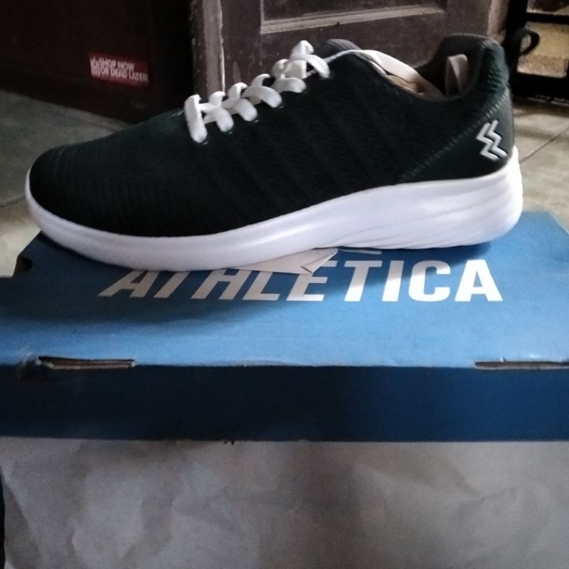 Sepatu Athletica / Geoff max green white size 41 new