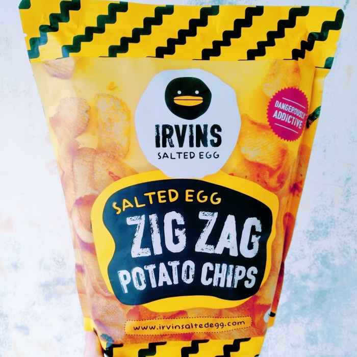 

[BISA COD] IRVINS Salted Egg Zig Zag Potato Chips 230 Gram (Made in Singapore)