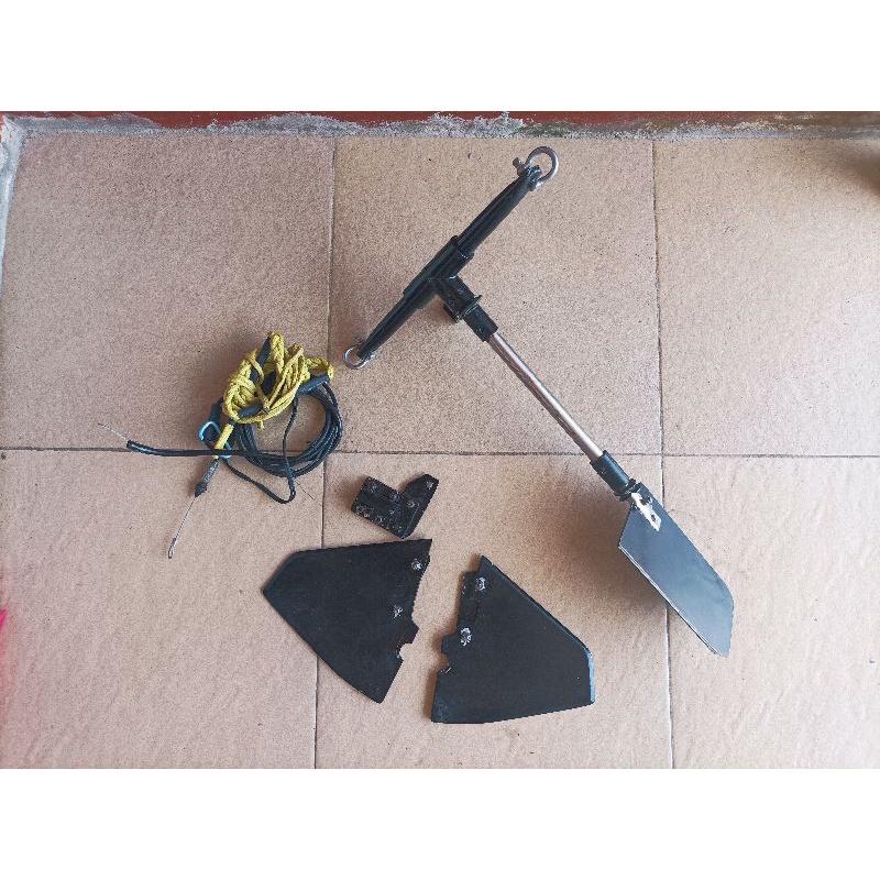 Hydrofoil hand made untuk mesin tempel Suzuki 2.5 hp