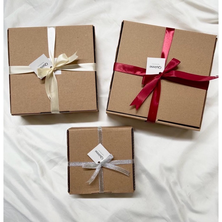 

BOX HAMPERS FREE GREETING CARD | BOX KADO