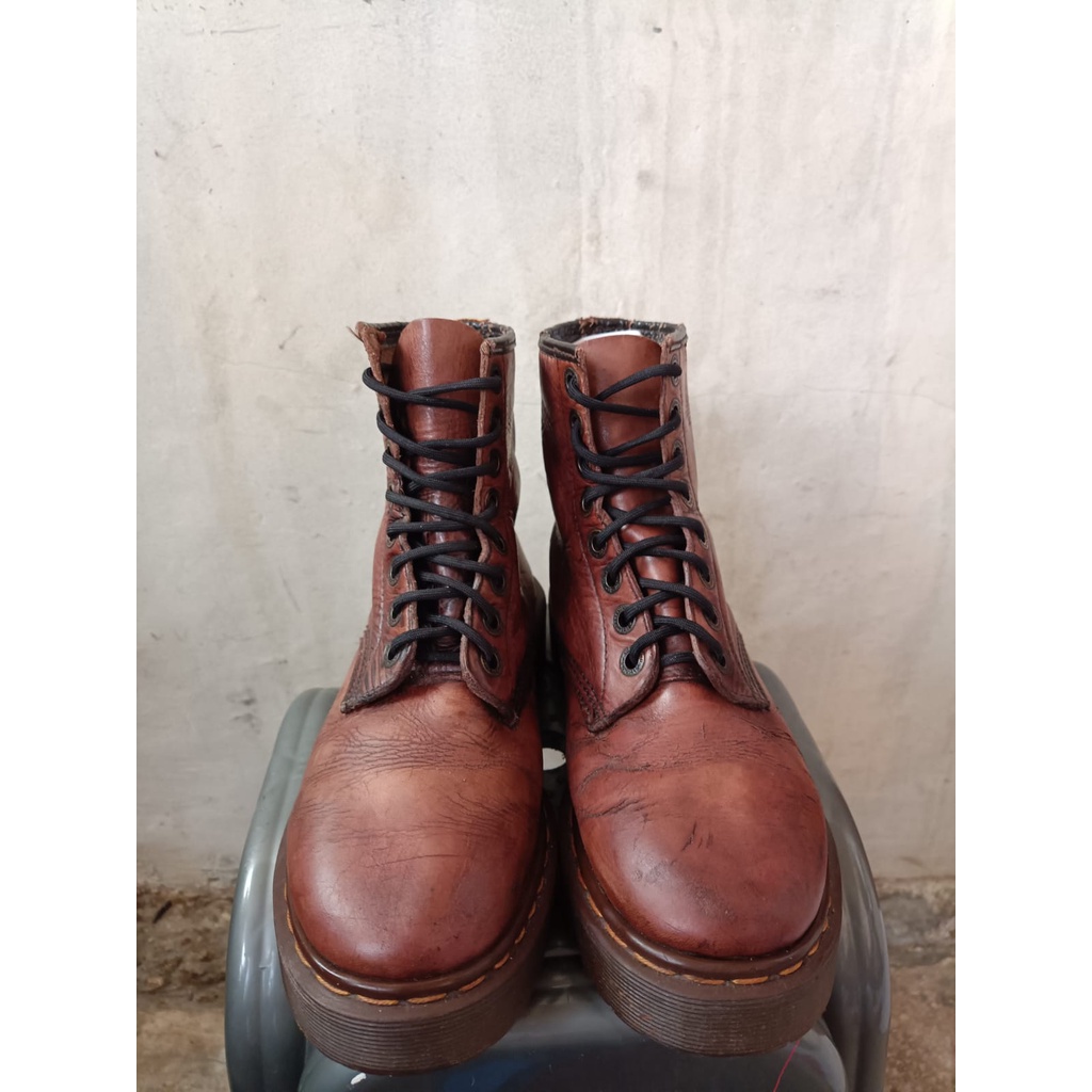 Sepatu Dr. Martens Brown (Docmart 1460) 8 hole Made In England Second Original
