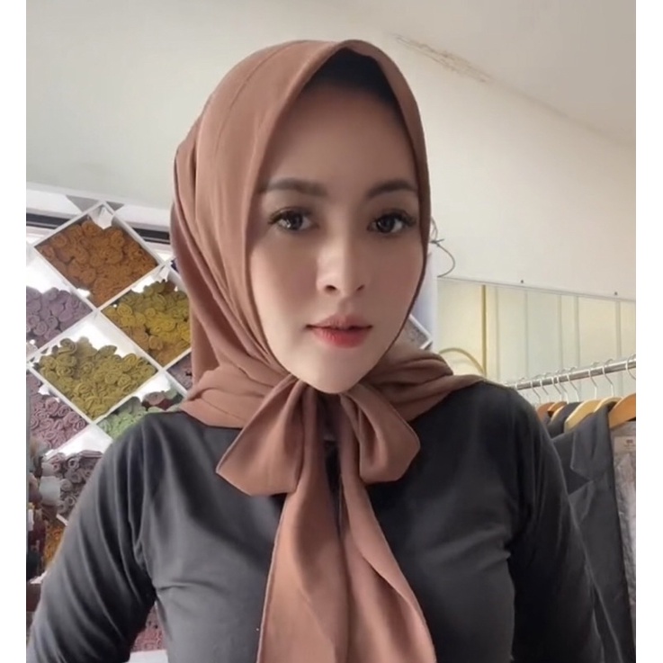 SEGITIGA INSTAN TALI/HIJAB PITA/ SEGIEMPAT INSTAN TALI/SEGITIGA PITA/ SEGITIGA INSTAN PITA/ SEGITIGA
