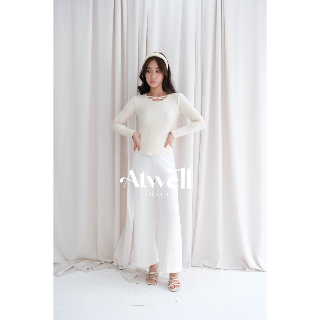 Eden Cross Long Sleeves Top