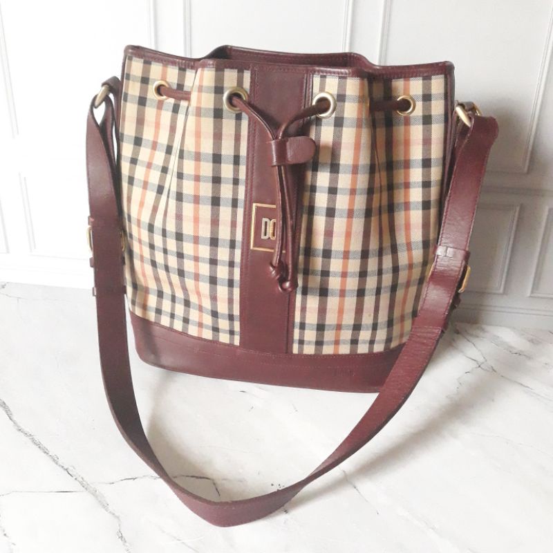 Daks Brown Bucket Bag