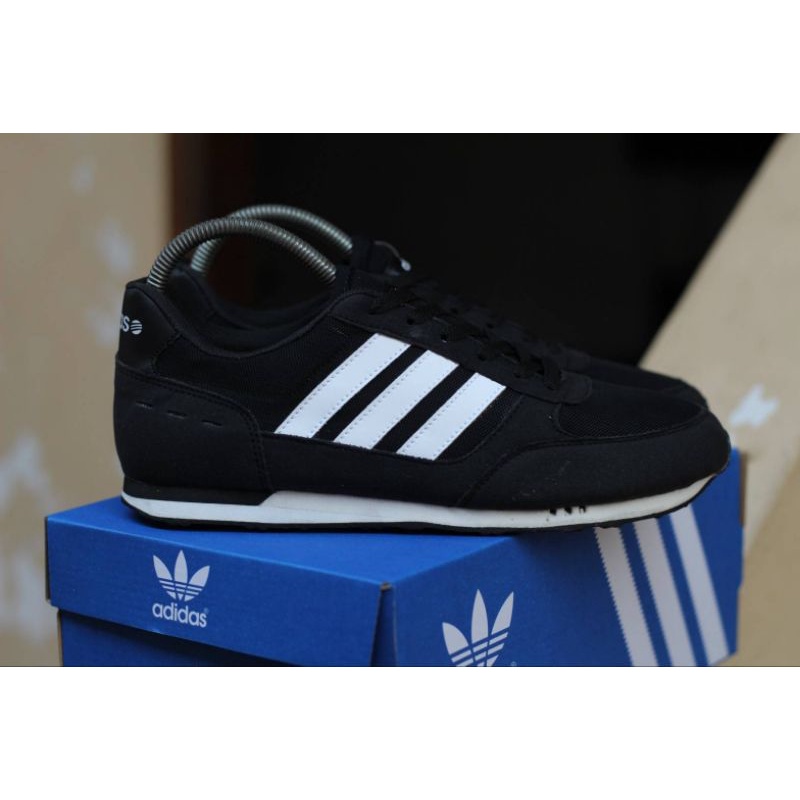 Sepatu Kets  Adidas Neo CityRacer Pria. Ukuran 39-43