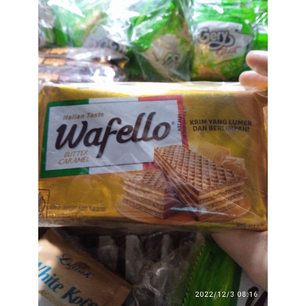 Waffer Wafello isi ( 10 x 17gr )
