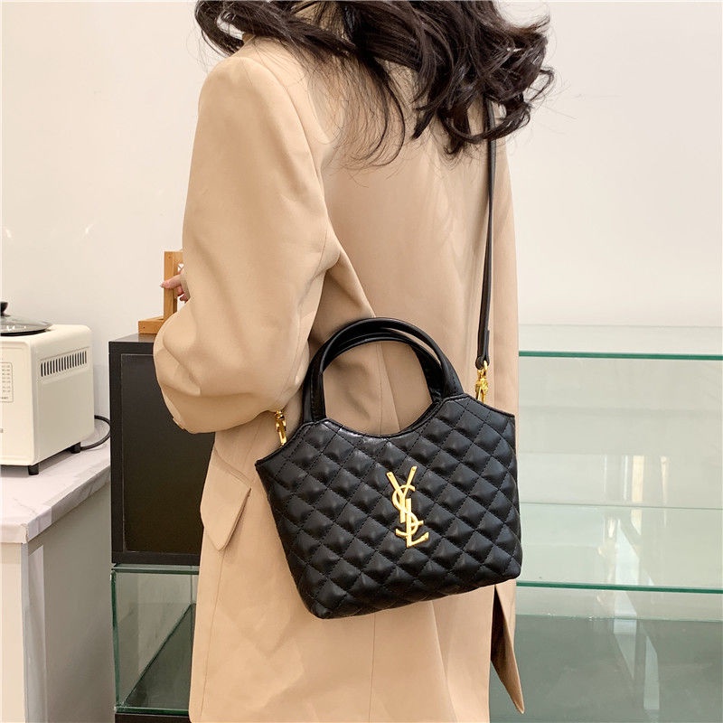 tas selempang wanita tas bahu wanita sling bag mini hand bag wanita tas kulit wanita tas import wanita tas kondangan wanita tas wanita kekinian tas wanita terbaru tas fashion wanita tas jinjing wanita 210