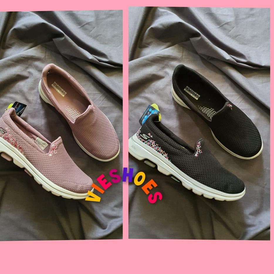 Top Produk.. Skechers Go Walk 5 Women Slip On