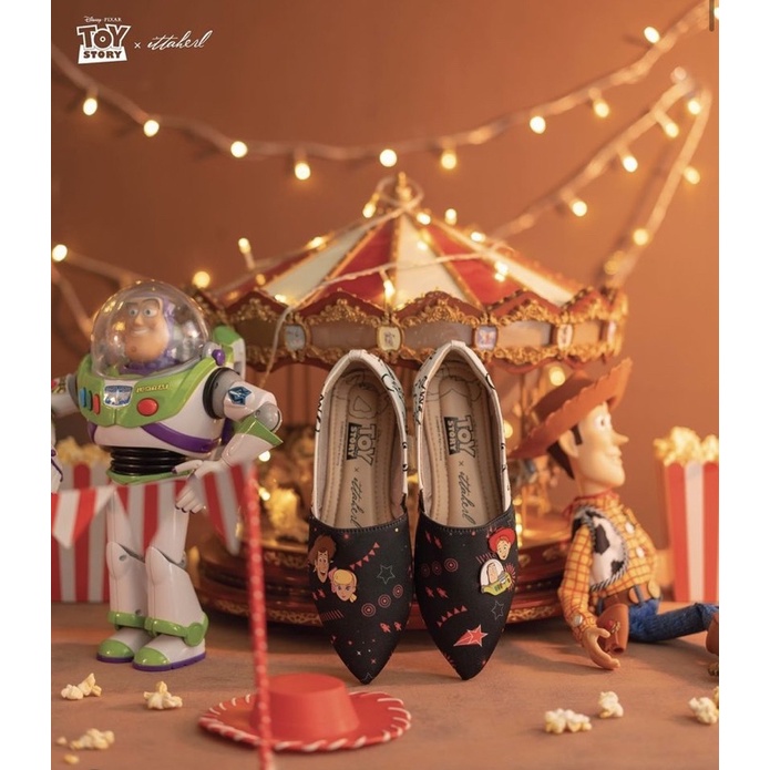 ❤️Under Web❤️ Ittaherl x Toy Story - True Friends Pointy Slip On