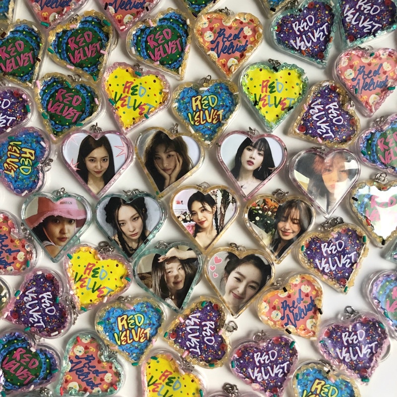 Red Velvet Heart Cake Keychain [BACA DESKRIPSI]