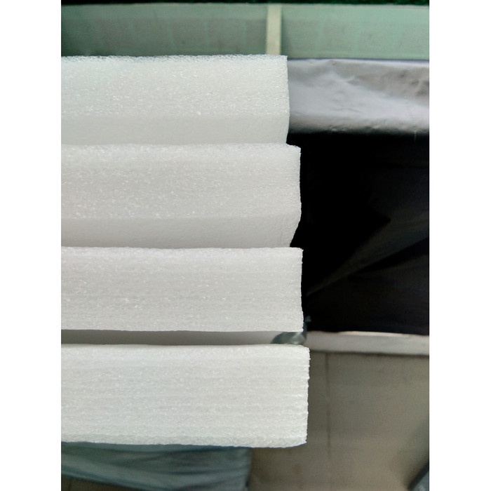 

PE FOAM SHEET. TEBAL 50 MM TEPAT. UKURAN 100 CM X 100 CM