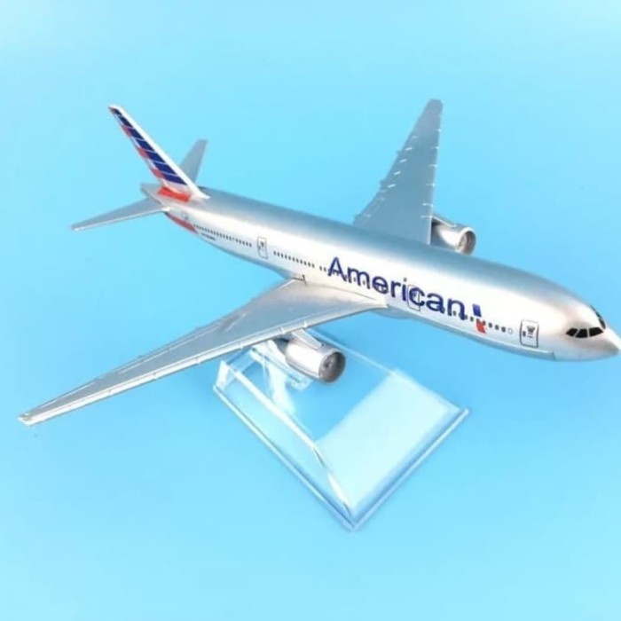 Miniatur Pesawat American Airlines B777