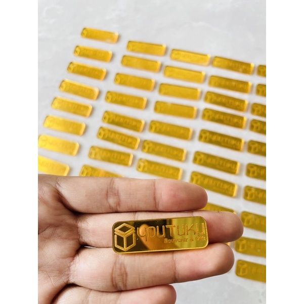 

MINIMAL ORDER 30 Proses Cepat Free Design Label Akrilik/Label Merk Hijab/Label Seserahan Mahar MINIMAL ORDER 20