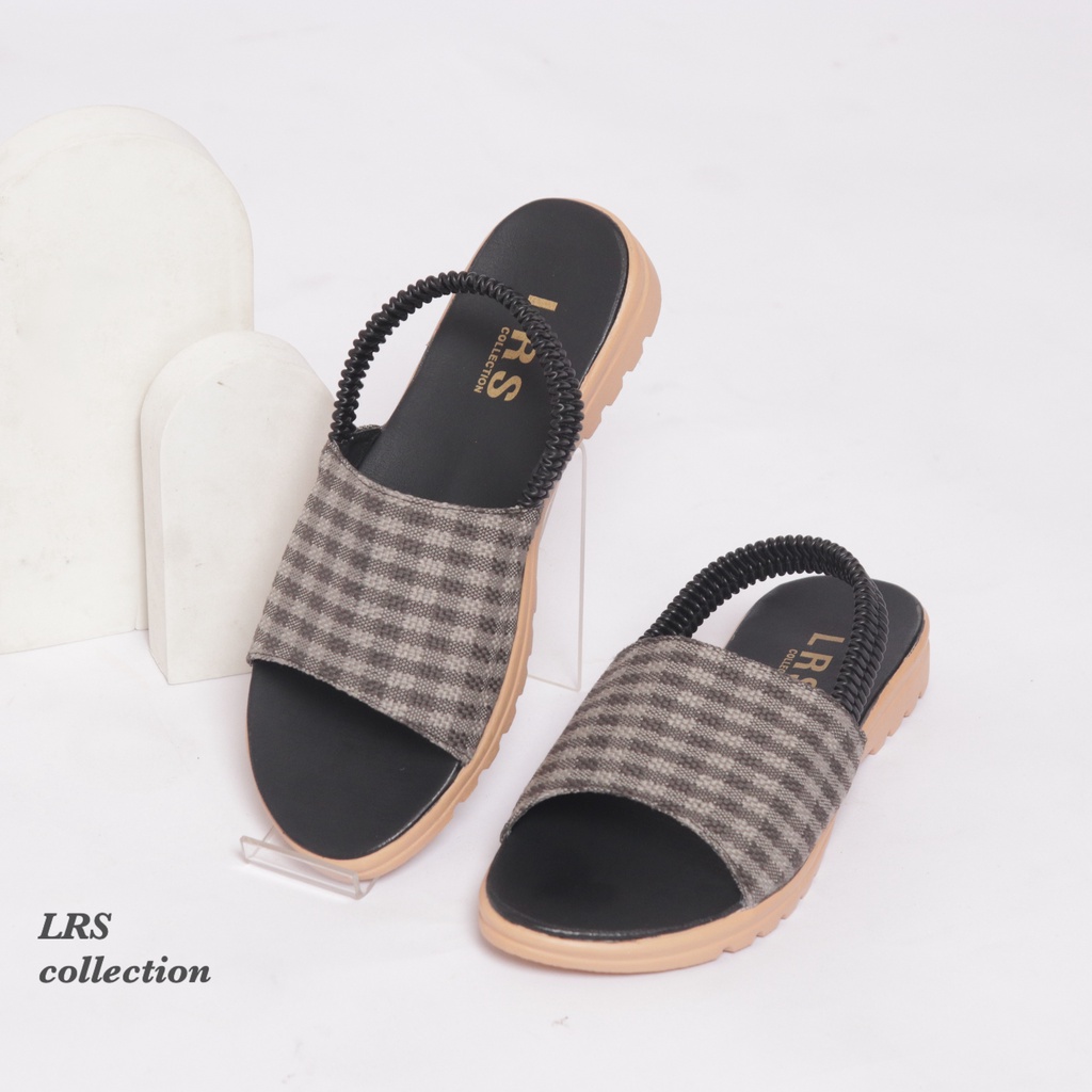 LRSCOLLECTION_Resa Sandal Tali Karet Selop Motif Kotak Zap-210