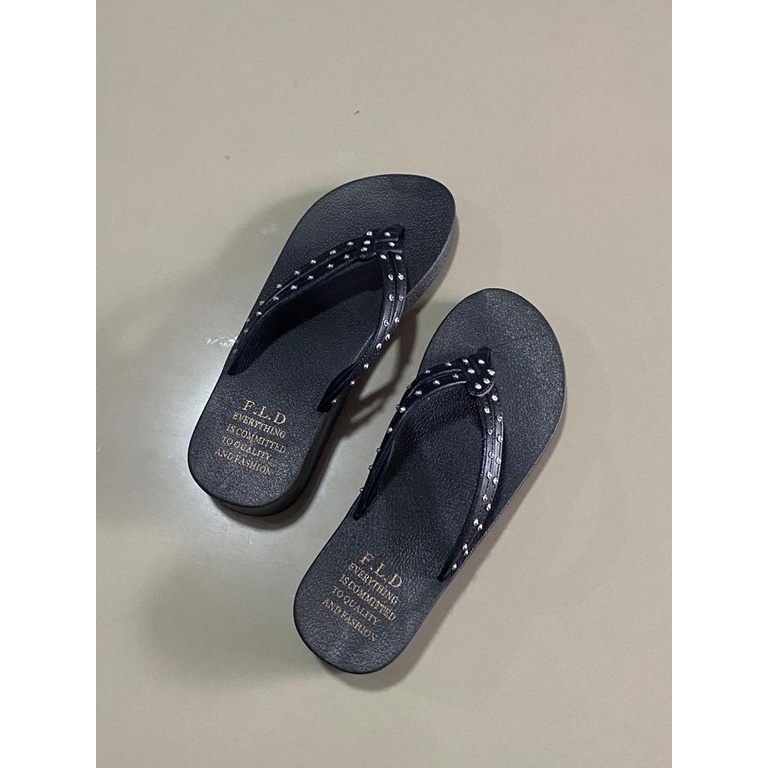 Sandal Jepit Wanita Terbaru Sendal Cewek Bahan Karet
