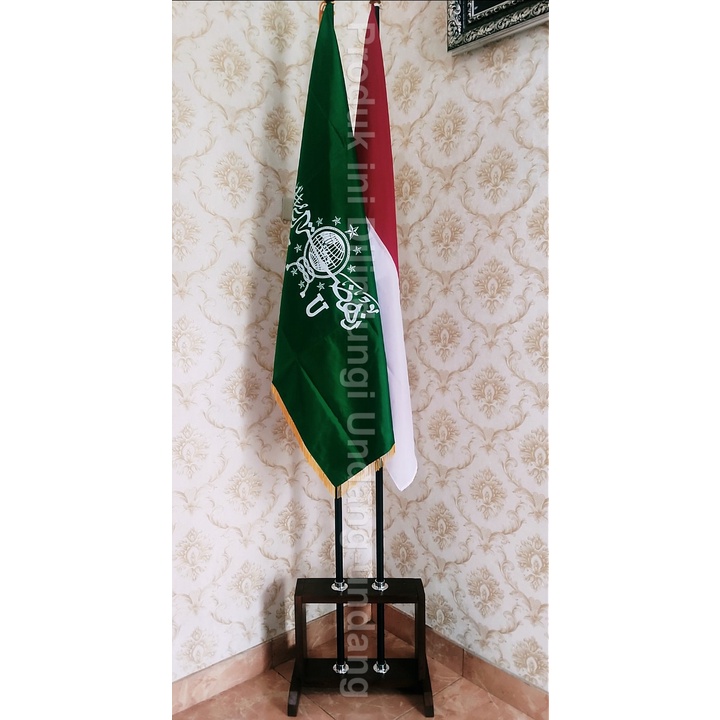 

Paket Tatakan 2 lubang + Tiang + Bendera NU dan Bendera Merah Putih