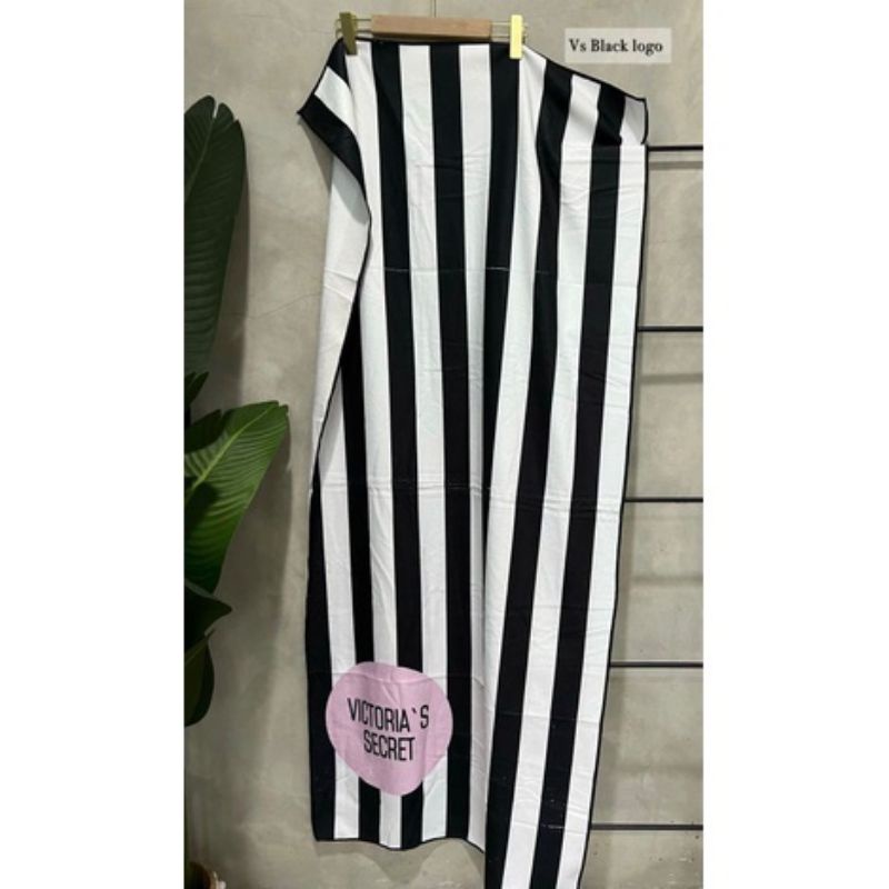 Handuk Wanita Victoria * S***ret Beach Towel  Traveling Microfiber  70 x 140