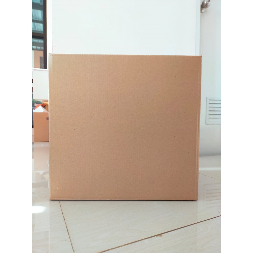 

Kardus box ukuran 44x33x42 cm | Box Packing | Dus Packing Besar | Kardus Polos Standar