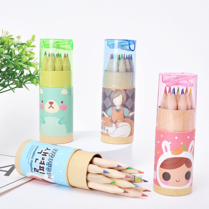 LNR Shop 12pcs/Set Pensil Warna Dilengkapi Peraut di Bagian Penutup Bentuk Tabung Mini Ramah Lingkungan Perlengkapan Sekolah Pensil Mewarnai Tidak Mudah Patah Tahan Lama Krayon Kuas Pen Pulpen Balpoin Crayon Alat Tulis Kotak Pensil
