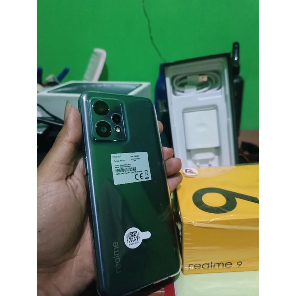 realme 9 ram 8/128gb second pemakaian 1 bulan