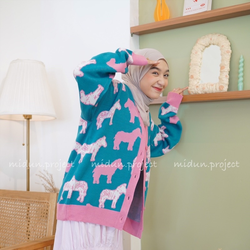 MARSYA HORSE CARDY | CARDIGAN MOTIF PREMIUM