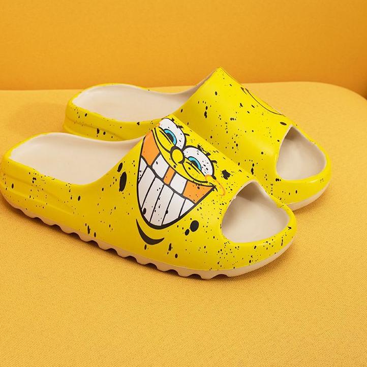 Stok Terbaru MOVES Yeezy Slide Kanye Men's And Women's Casual Slippers Sandal Cowok Cewek