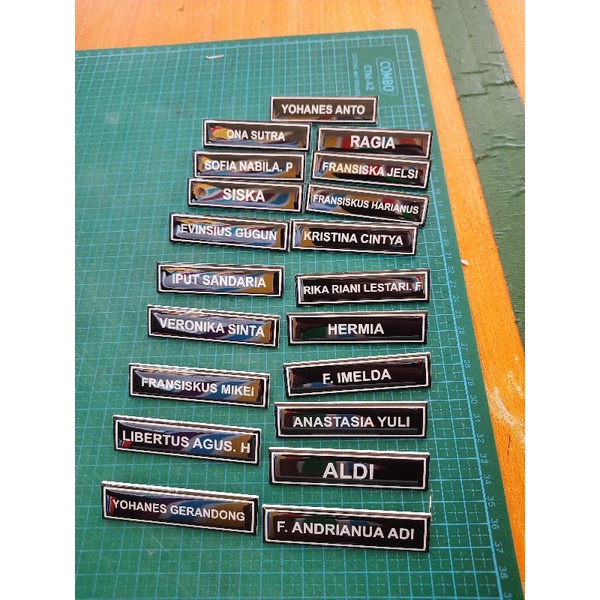 

name tag resin magnet/peniti