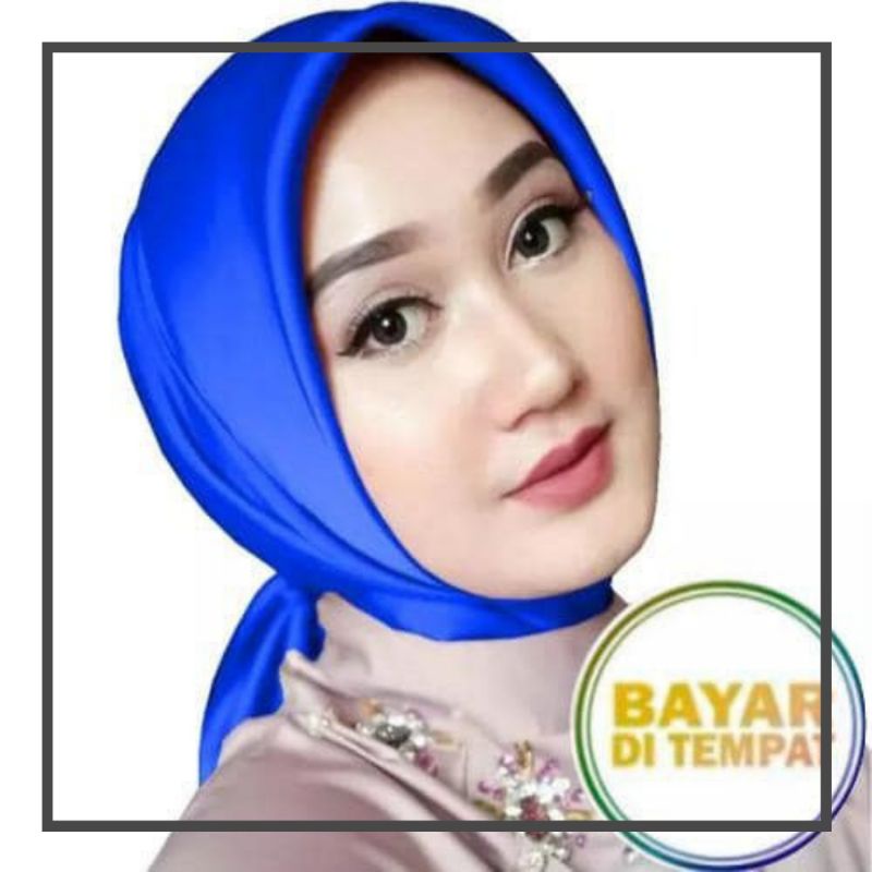 Hijah Segiempat Satin Warna Biru Elektrik Jilbab Murah