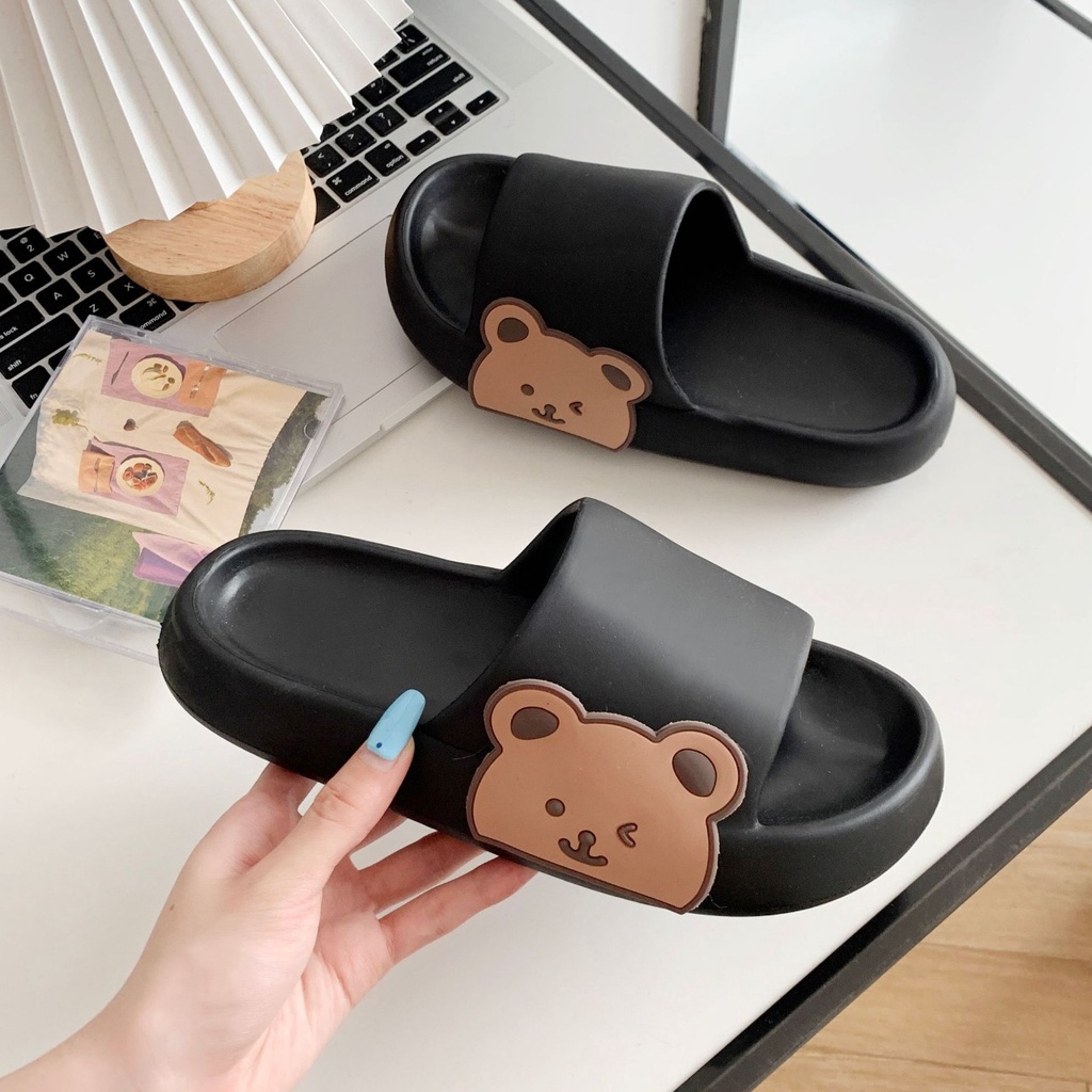 T&amp;Y Sandal Slop Wanita Karet Fashion Karakter Dua Bear Wink 6566 Sendal Tebal Couple Slip On Empuk 2 Beruang Kedip Home Slipper Anti Slip Pria Gaya Korea Murah Import