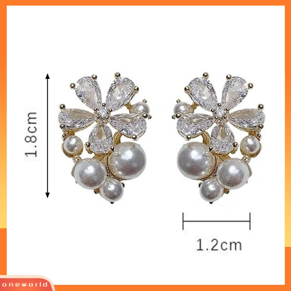 [ONE] 1pasang Ear Stud Eye-catching Kekerasan Tinggi Bahan Alloy Anti Luntur Bentuk Bunga Anting Tusuk Untuk Wanita