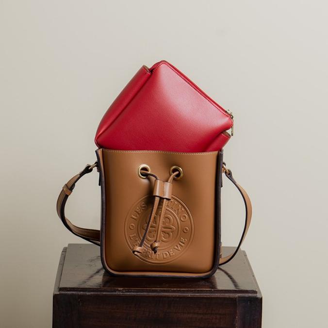 Tas Selempang Les Catino Esprit Drawstring