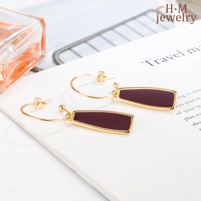 Cincin Telinga Geometris Merah Anggur Wajah Sosialita Elegan Sedikit Anting Retro
