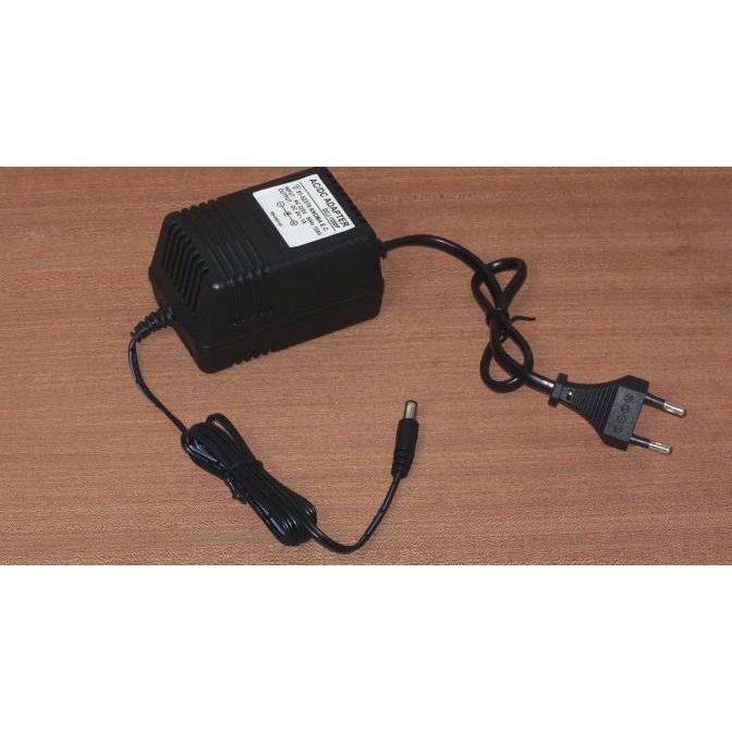 adaptor efek 9 volt