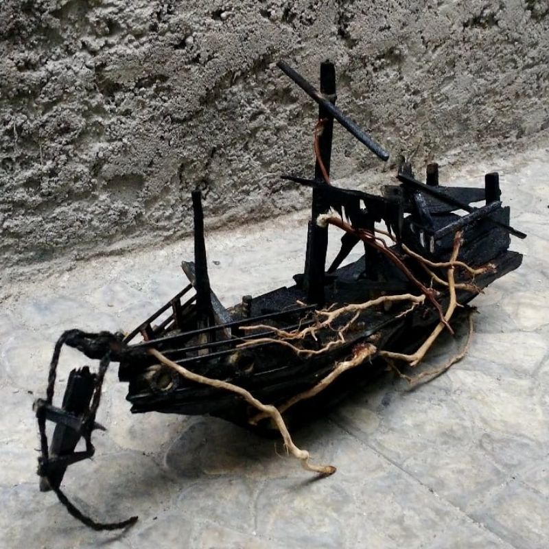 Aksesoris Aquarium Kapal Karam Hiasan Aquascape 44 cm