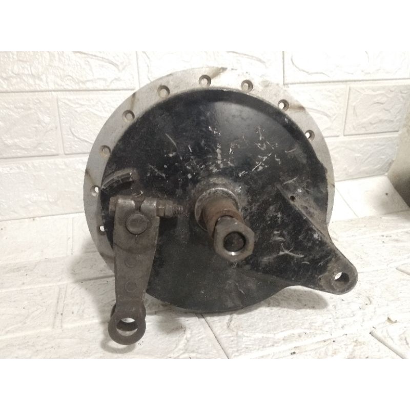 TROMOL BELAKANG JUPITER Z