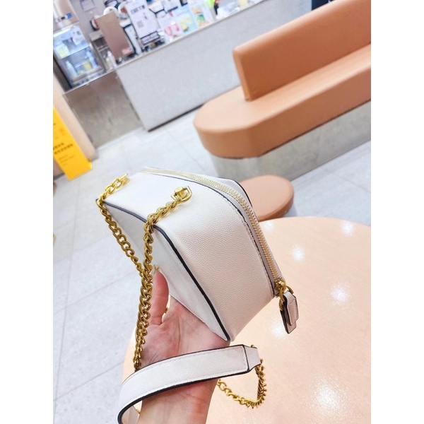 Tas Chnl Boy Mini Sling WOC Bag (BLACK / WHITE)