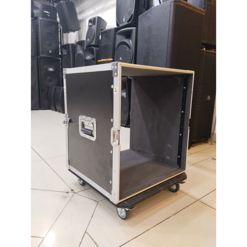 DISTRIBUTOR BOX AUDIO HARDCASE POWER 16U