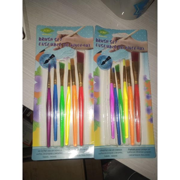 

kuas lukis