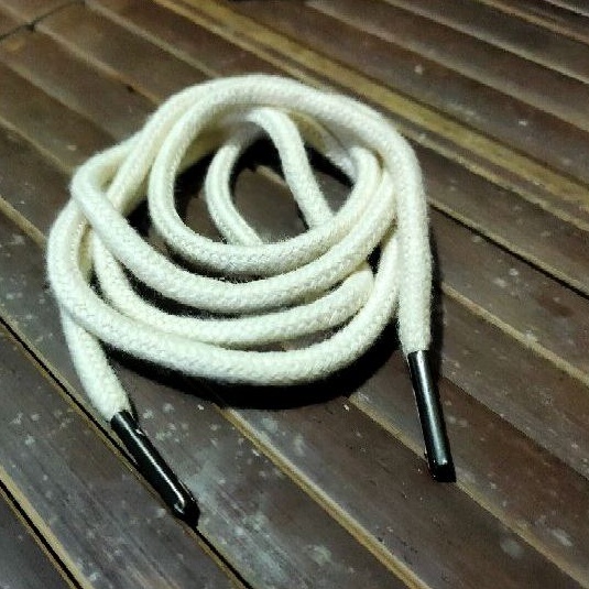 tali hoodie flat aglet warna cream