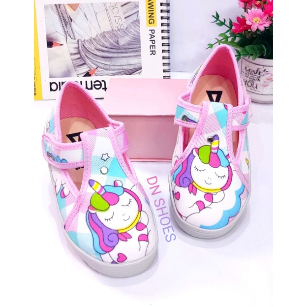 Sepatu flat shoes anak perempuan motif unicorn pink tosca juice perekat