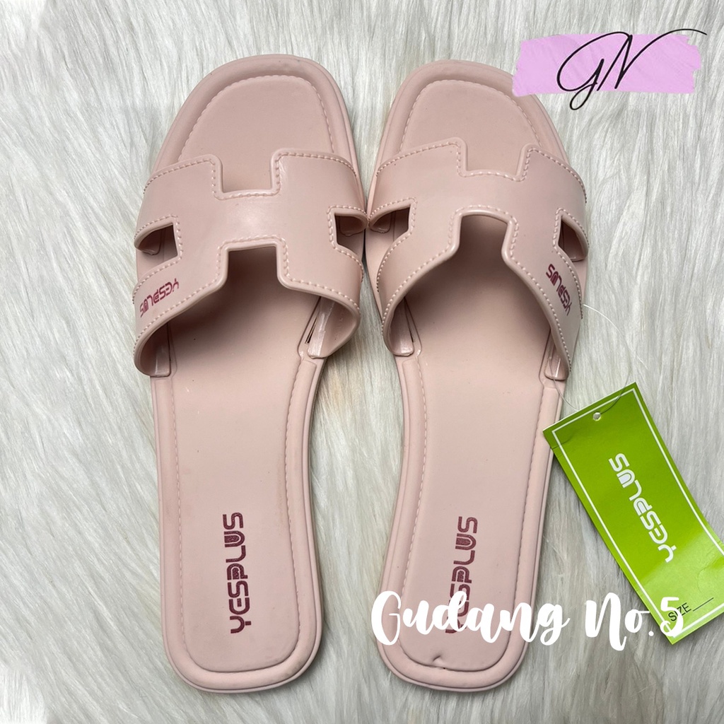 GN-8352 Sandal Jelly Selop Fashion Wanita Model Teplek Import Yesplus PVC