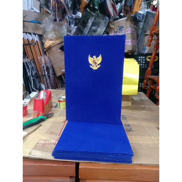 

map upacara bendera+Garuda Coting F4 ada 5 warna sama 1moitf batik