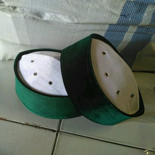 Peci uje bludru 2 warna putih+hijau